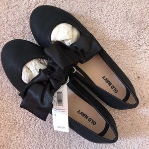 Old Navy Dress Shoes size 2